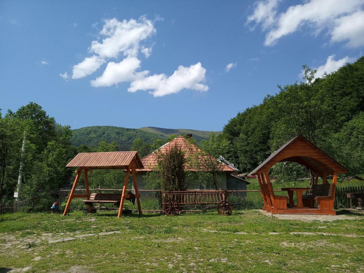 Верховинський Котедж Bukovets Extérieur photo